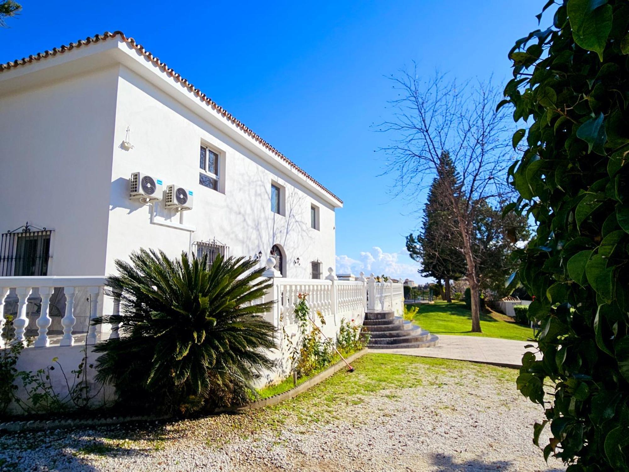 Casa Mama Lola Fuengirola Exterior foto